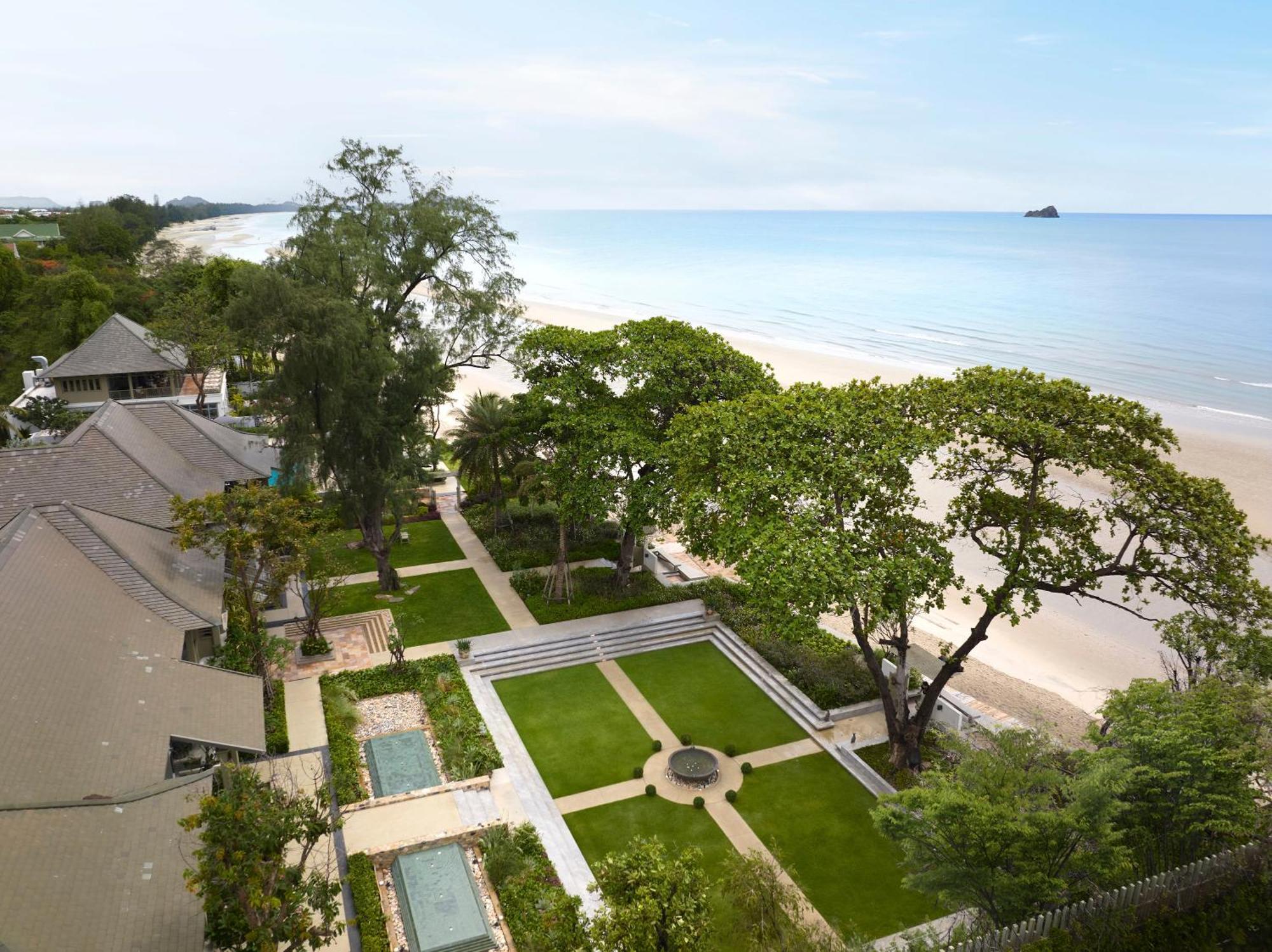 Charras Bhawan Hotel And Residences Hua Hin Exterior foto